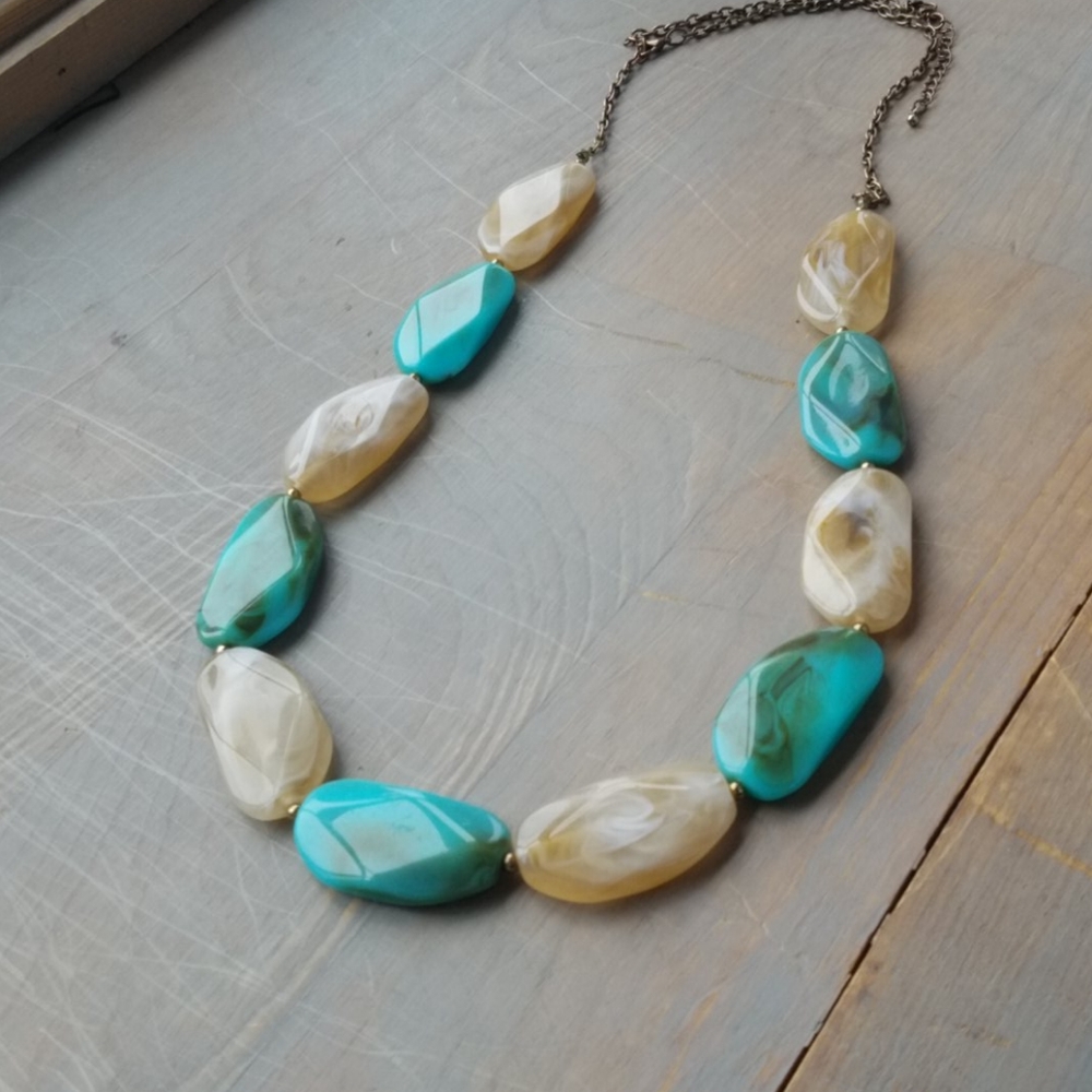 Turquoise & Tan Necklace!